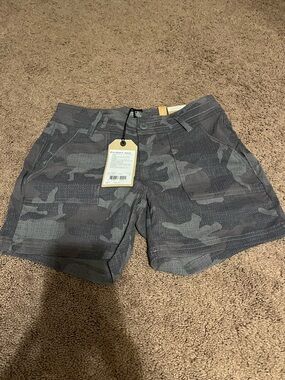Prana women’s Olivia shorts size 2